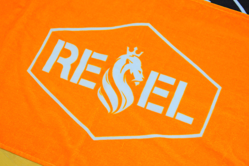 SPORTS TOWEL